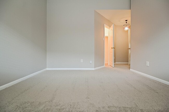 Building Photo - 11119 Fairway Dr