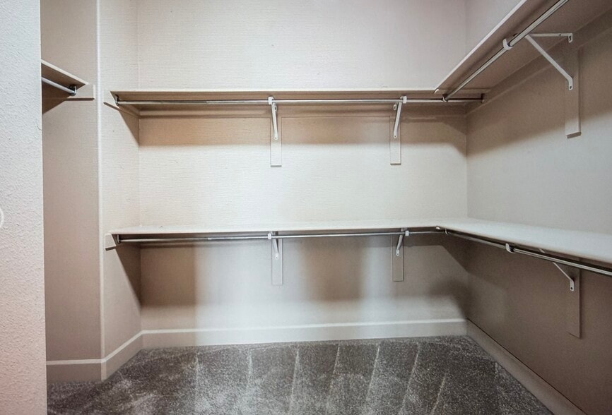 Building Photo - 930 N 980 W