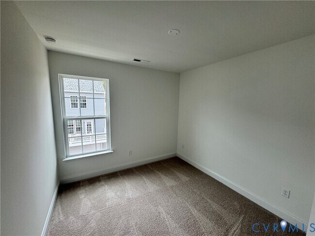 Building Photo - 13836 Randolph Pond Ln