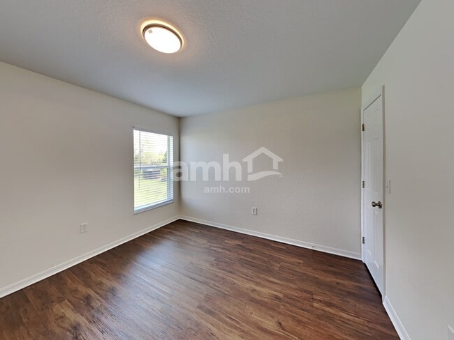 Building Photo - 3611 Welsch Way