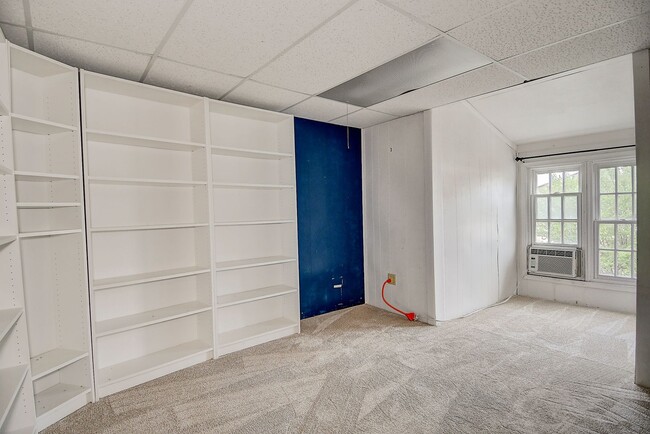 Building Photo - DOWNTOWN NORFOLK TOWNHOUSE