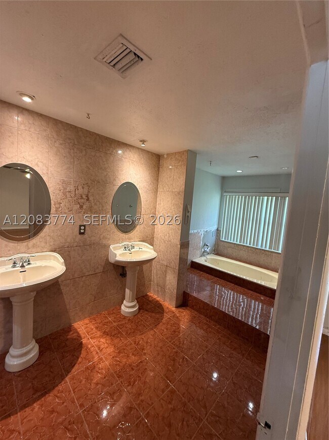 Building Photo - 1809 NW 58th Ave