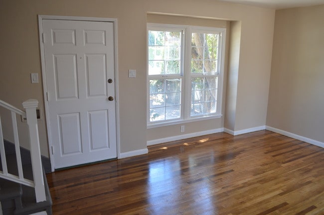 Building Photo - 7363 W Manchester Ave