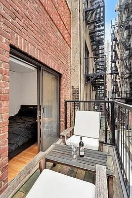 Building Photo - 67 E 11th St