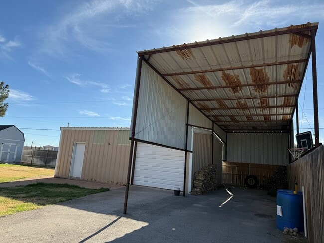 Building Photo - 15 N Broken Bow Cir