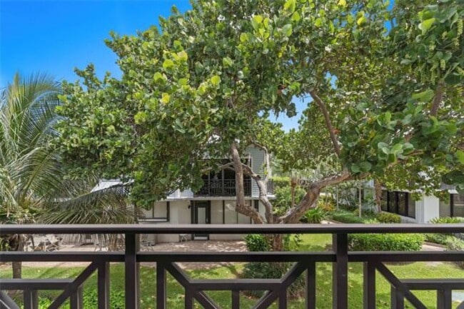 Building Photo - 1630 S Ocean Ln