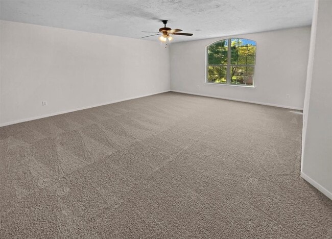 Building Photo - 622 Manchester Trail Dr