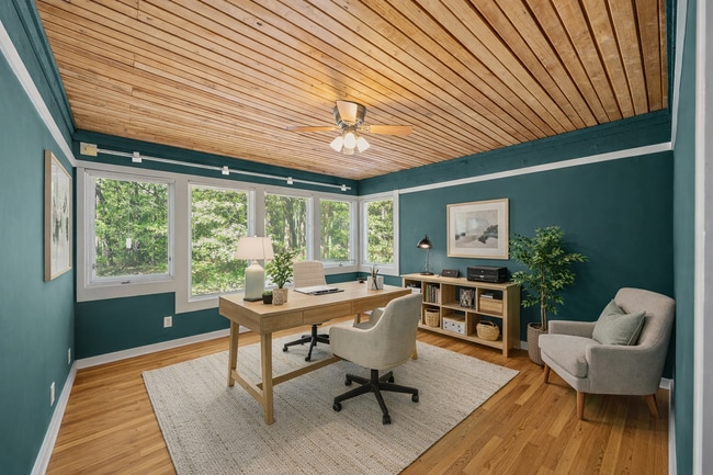 Building Photo - 709 Orchard Ln