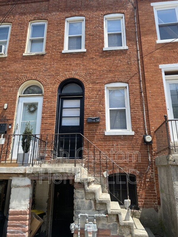 Building Photo - 519 1/2 South Prince Street