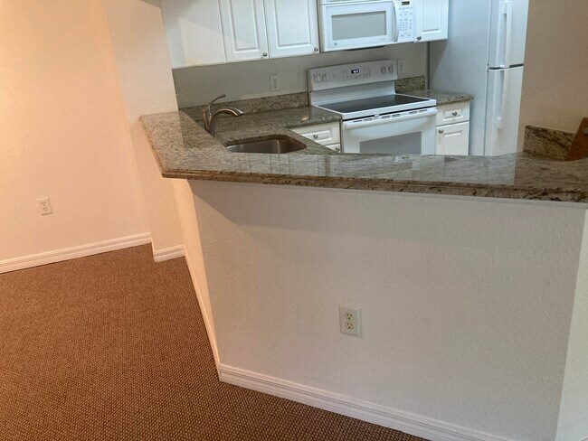 Building Photo - 3018 Alcazar Pl