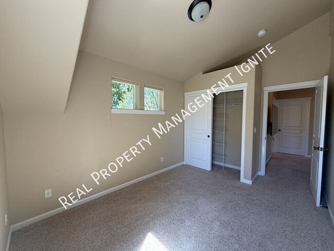Building Photo - 2447 NW Shields Dr