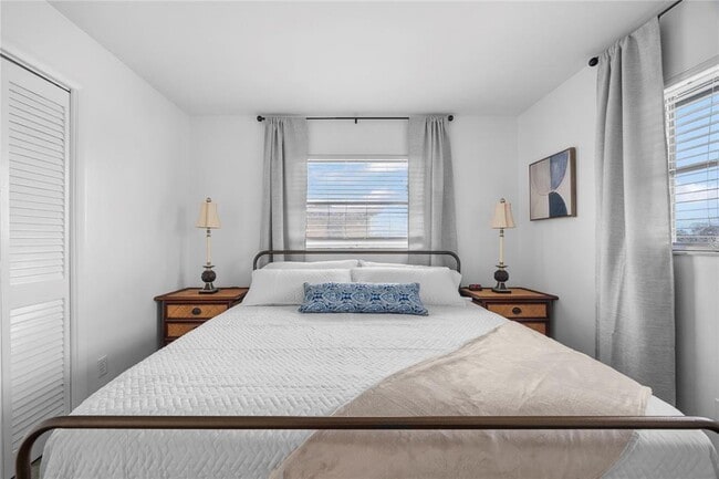 Building Photo - 437 Hickory Rd