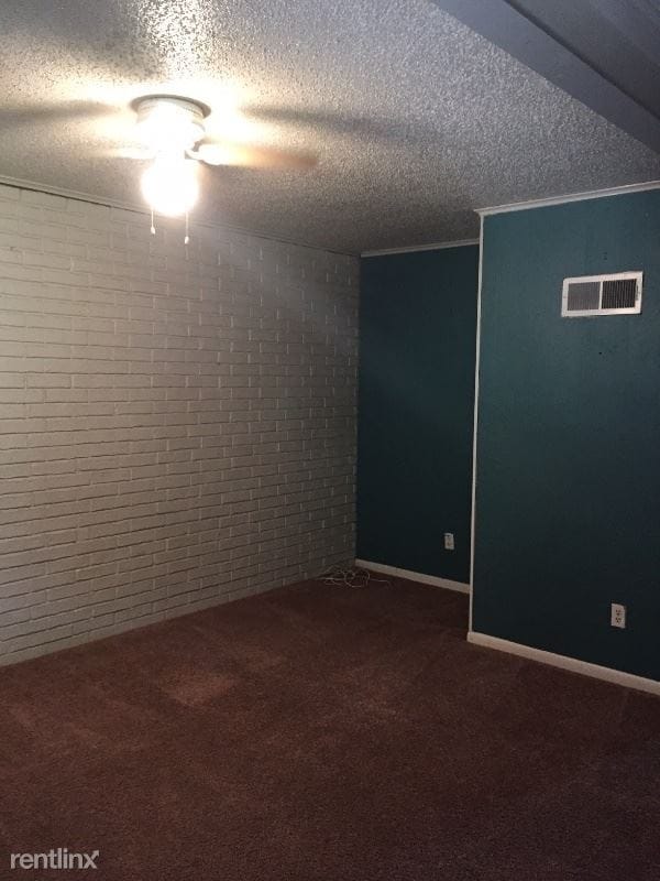 Building Photo - 688 N Leverett Ave