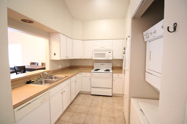 Building Photo - 9158 SW 51st Rd