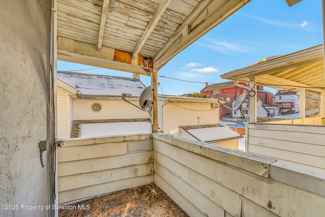 Building Photo - 1007 Washburn St