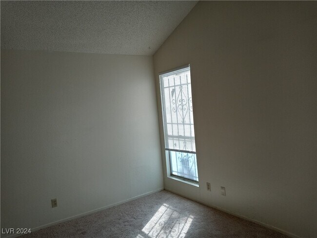 Building Photo - 6227 Don Gaspar Ave