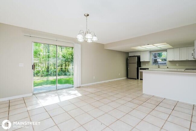 Building Photo - 1130 FOXWOOD DR, LUTZ, FL 33549
