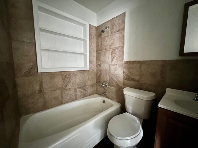 Building Photo - Charming 3 Bedroom Home in Brownfield!