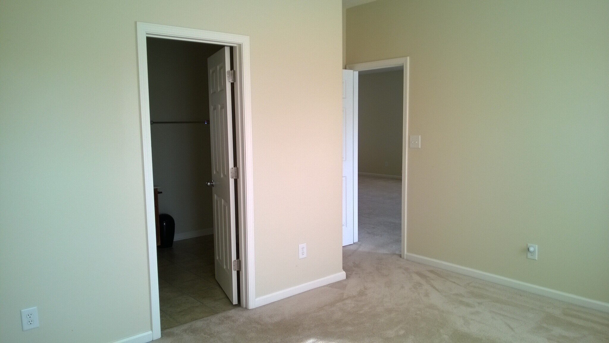 Building Photo - 1093 Winding Oak Trl