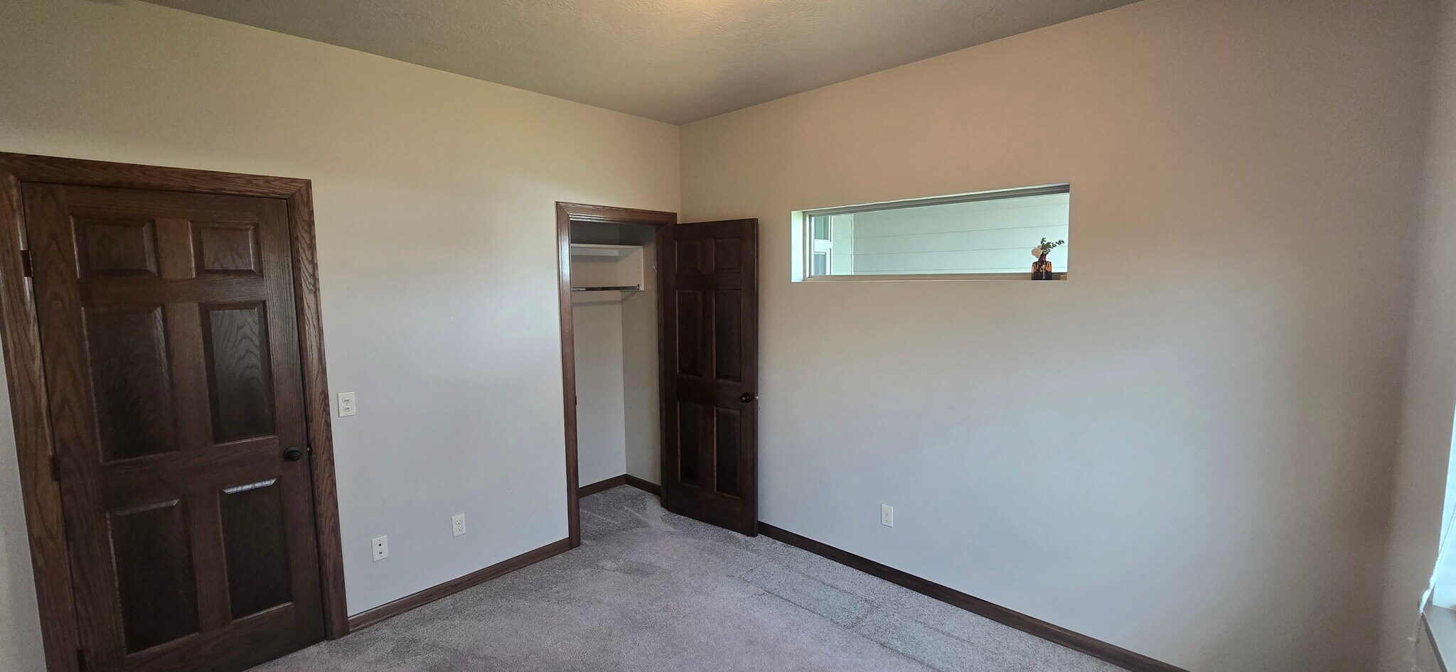 Bedroom 3, Closet View with small Storage Shelf. - 3511 E Bison Trl