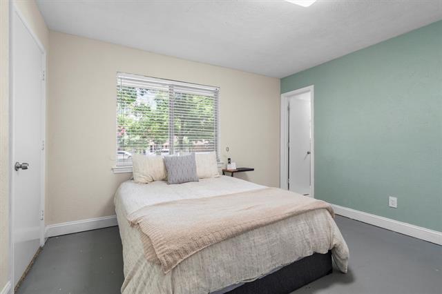 Building Photo - 2016 Pembrooke Pl