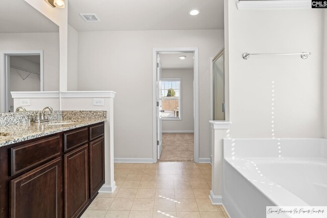 Building Photo - 762 Lansford Bay Dr