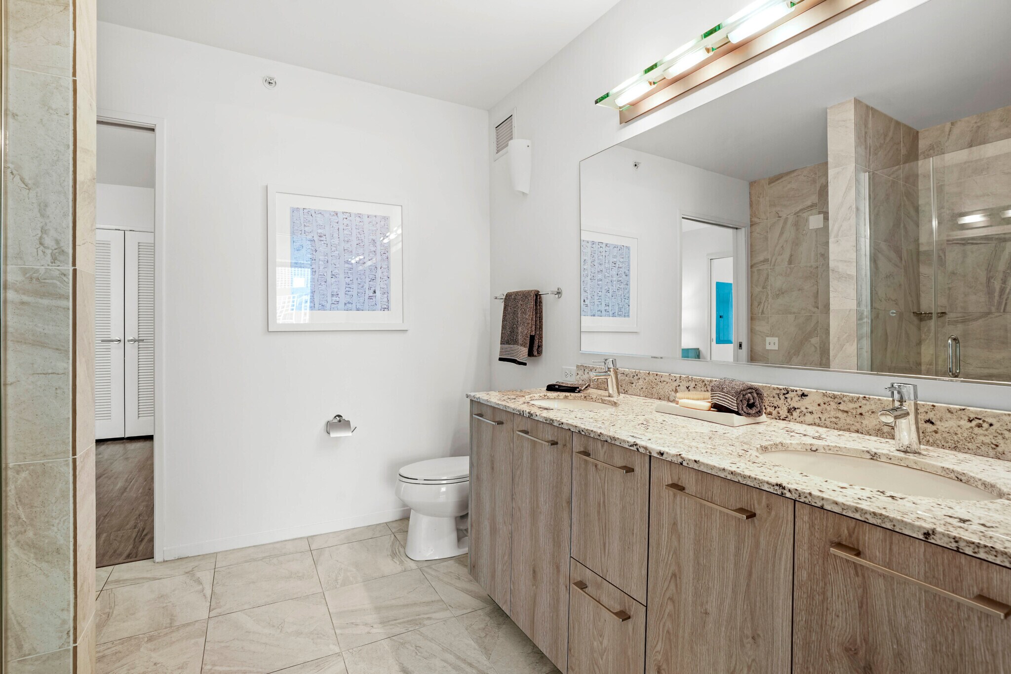 Building Photo - 270 E Illinois St