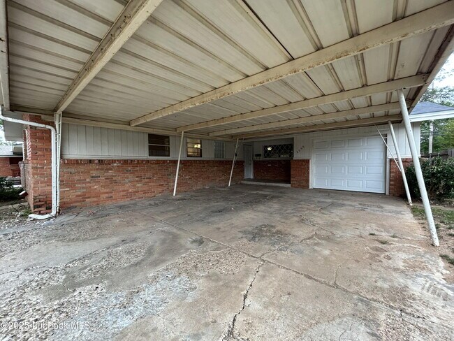 Building Photo - 2509 52nd St