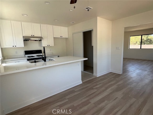 Building Photo - 235 W 4th St