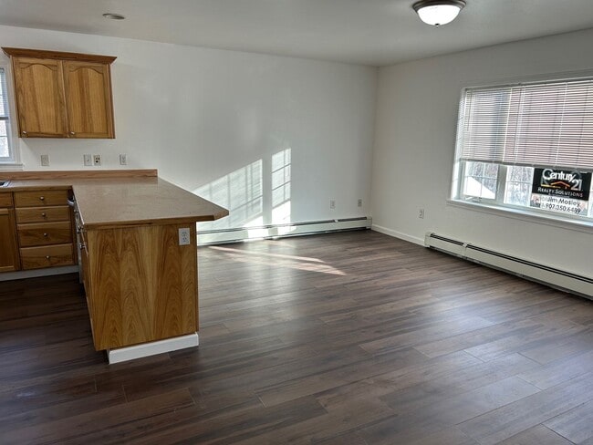 Building Photo - 6484 Wassim Cir