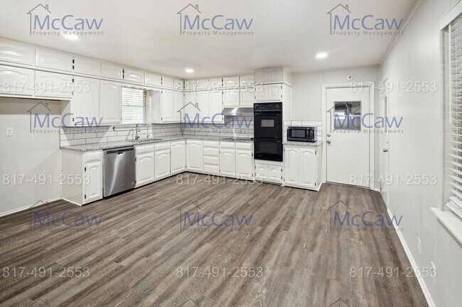 Building Photo - 223 Annetta Rd