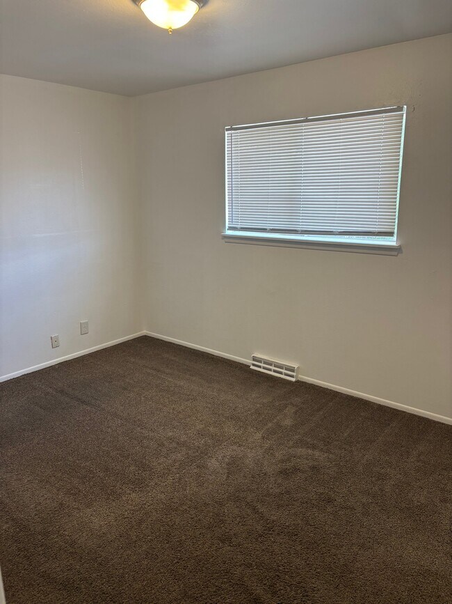 Building Photo - 3607 Sheffield Ln