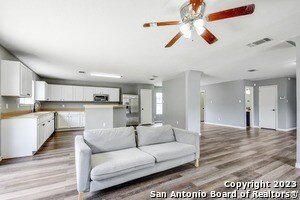 Building Photo - 8807 Shadow Wood Ln
