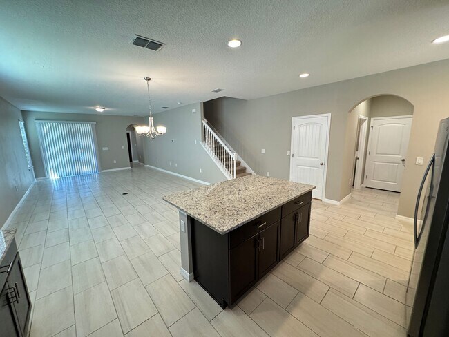 Building Photo - GORGEOUS 3 Bd/2.5 Ba in Winter Garden!!