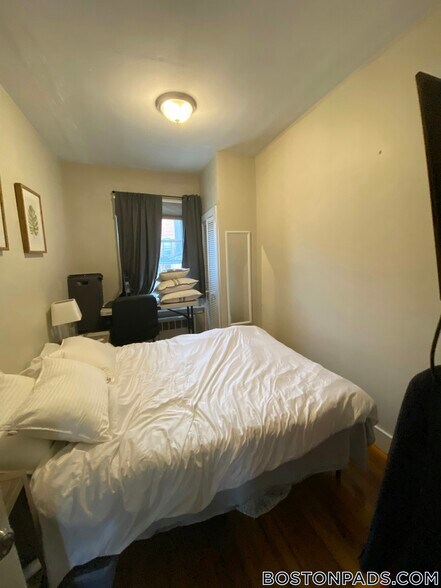 Building Photo - 435 Hanover St