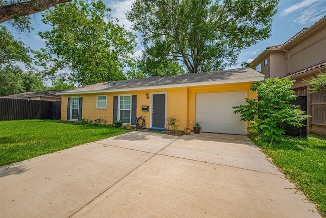 Building Photo - 5513 Fairdale Ln