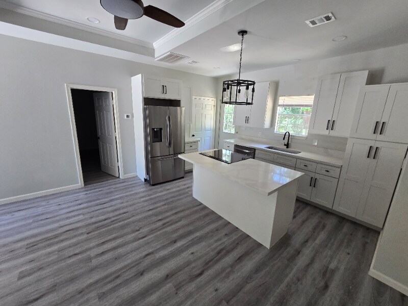 Building Photo - 132 Broken Arrow