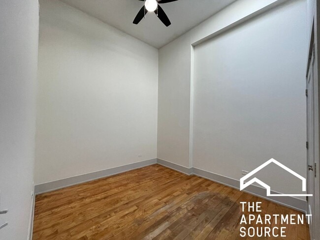 Building Photo - 1432 W 21st St