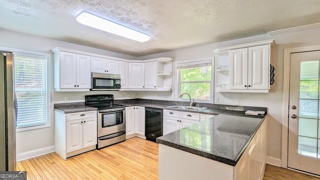 Building Photo - 2510 Cove Rd