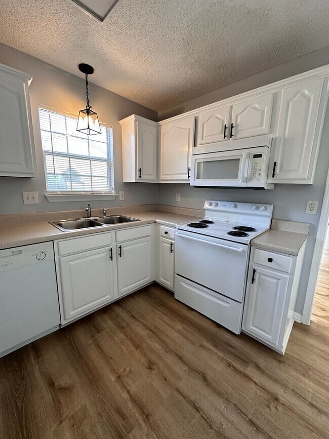 Building Photo - Exclusively Offered by Muse Realty, LLC