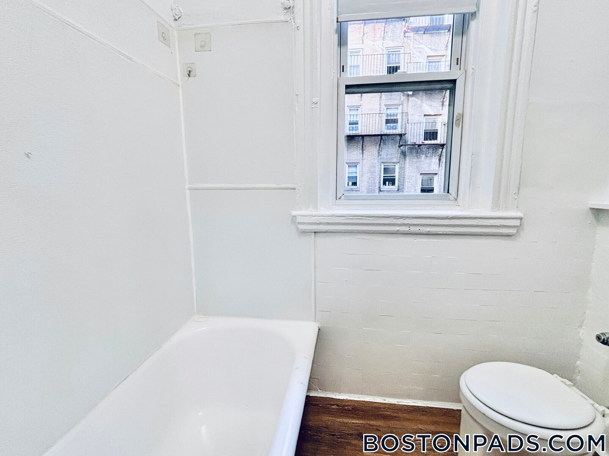 Building Photo - 1191 Boylston St