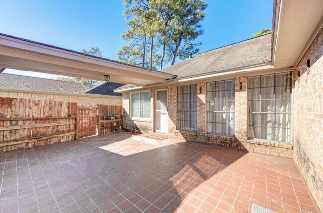 Building Photo - 3838 Fawn Creek Dr