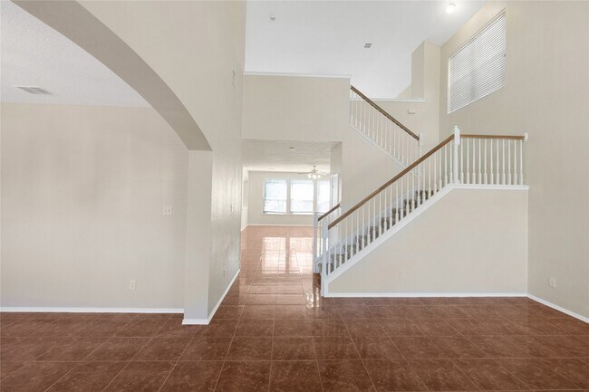 Building Photo - 2 Watergrove Ct