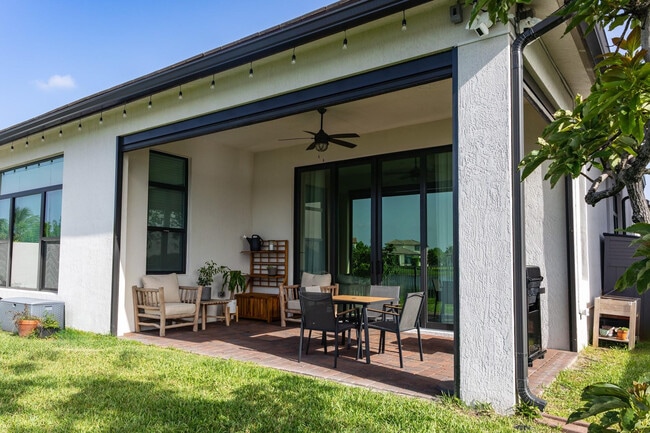 Building Photo - 8948 Grand Prix Ln