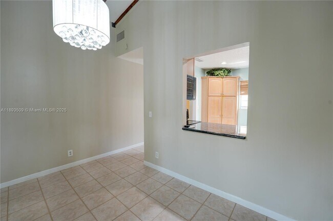 Building Photo - 2401 SW 58th Manor