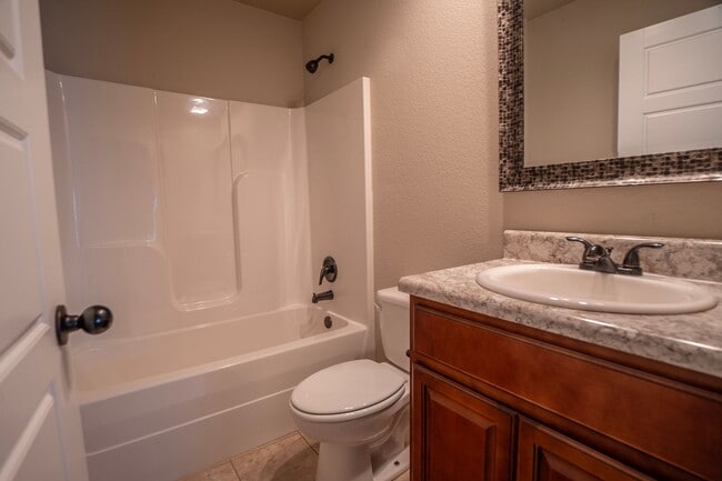 Building Photo - Charming 3 bedroom Home in Prairie Grove