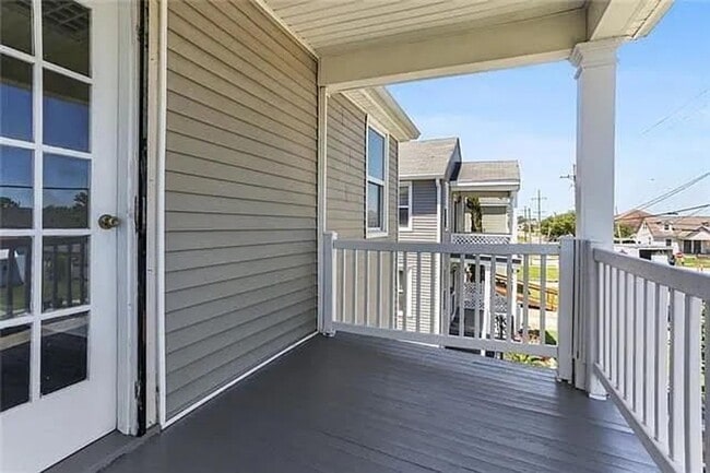 Building Photo - Spacious 2BD/1BA in Gentilly