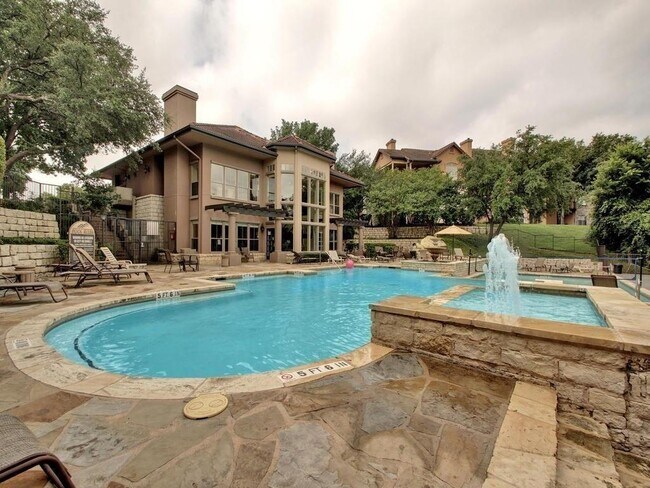 Building Photo - 6000-14 Shepherd Mountain Cove