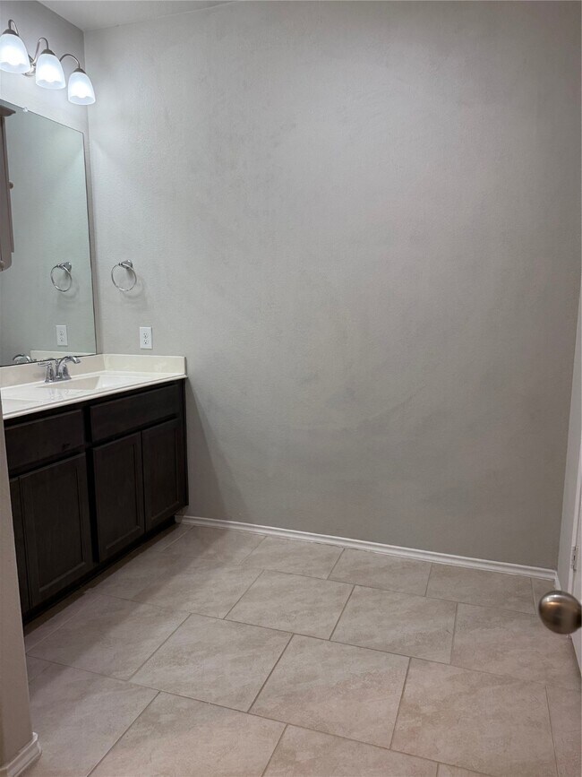 Building Photo - 4606 Terrazza Verde Dr