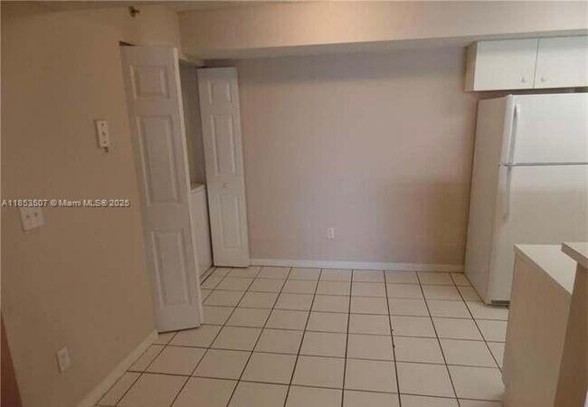 Building Photo - 5550 NW 61st St